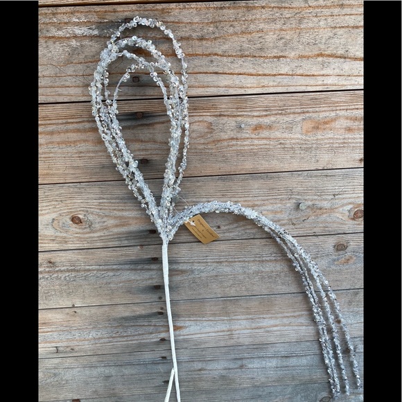 Sequin Loop Spray - Floral - Picture 2 of 7